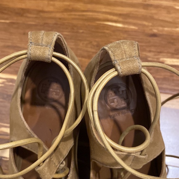 Tory Burch  Raya Suede Lace Up Wedges Size 8.5 - Picture 7 of 8
